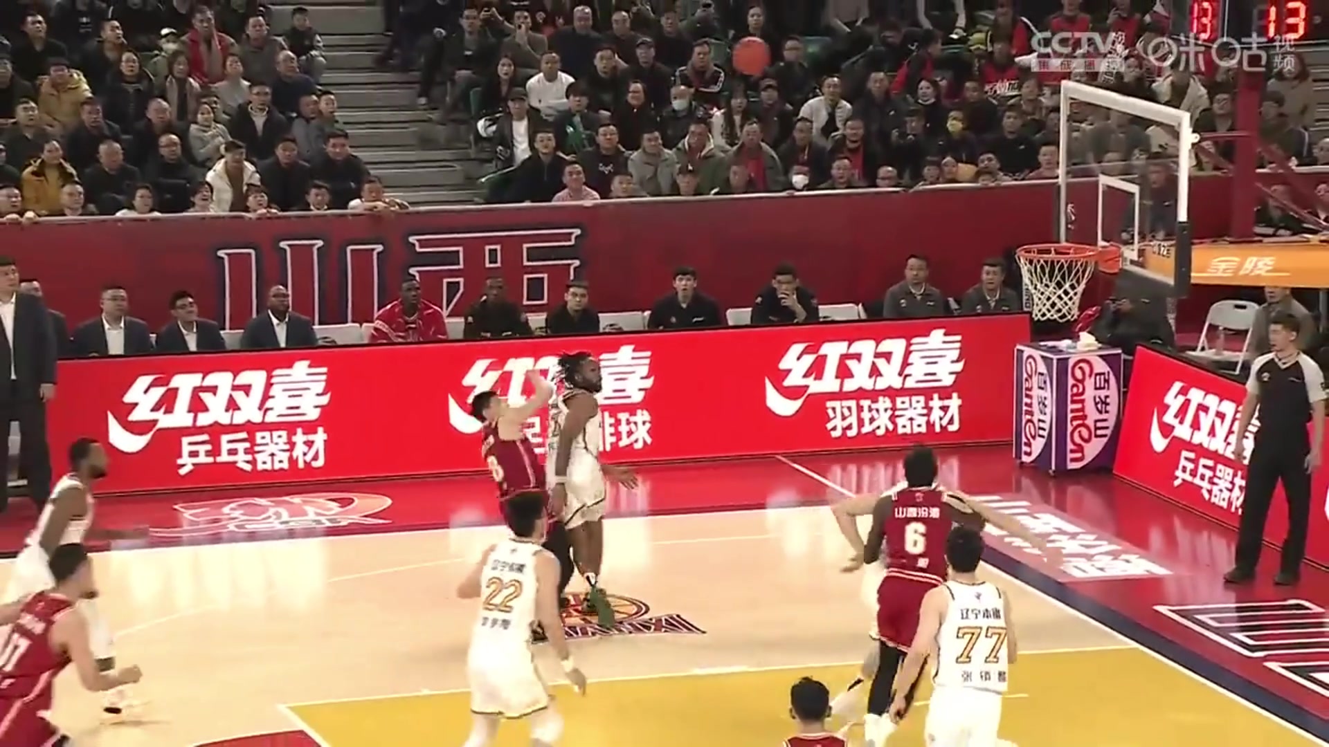  點名外援！張寧持球1v1單吃威爾斯 撤步跳投2+1打進！