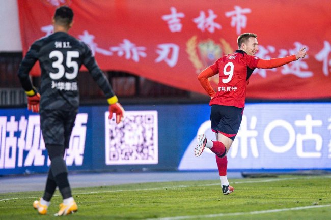  中超-塞爾吉尼奧傳 亞泰4-0西海岸結束連敗